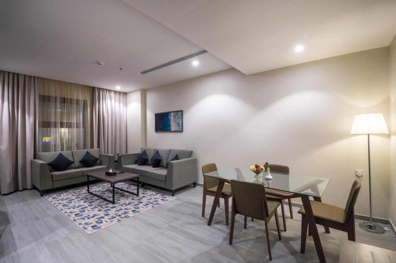 Enala Hotel - Эль-Хубар Экстерьер фото