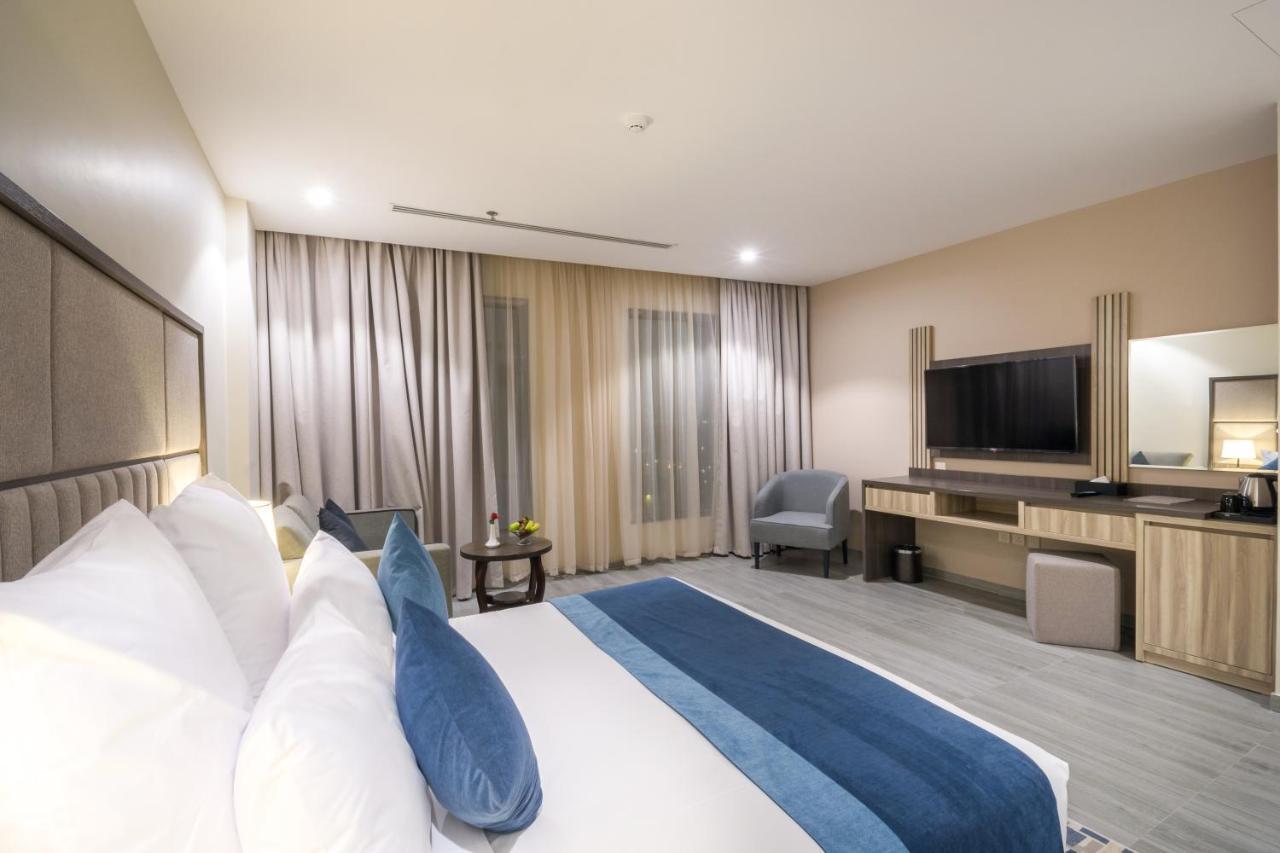 Enala Hotel - Эль-Хубар Экстерьер фото