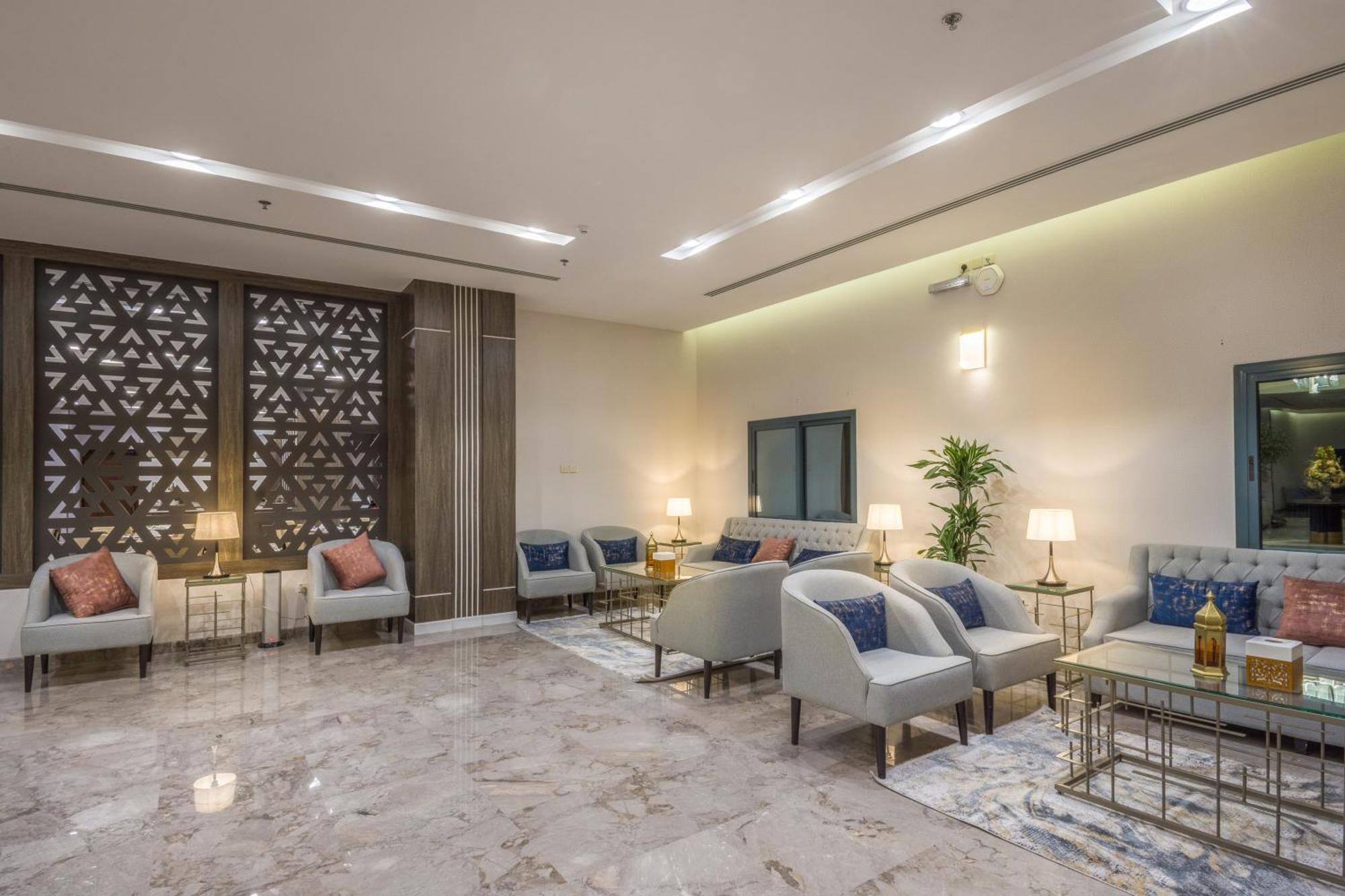 Enala Hotel - Эль-Хубар Экстерьер фото